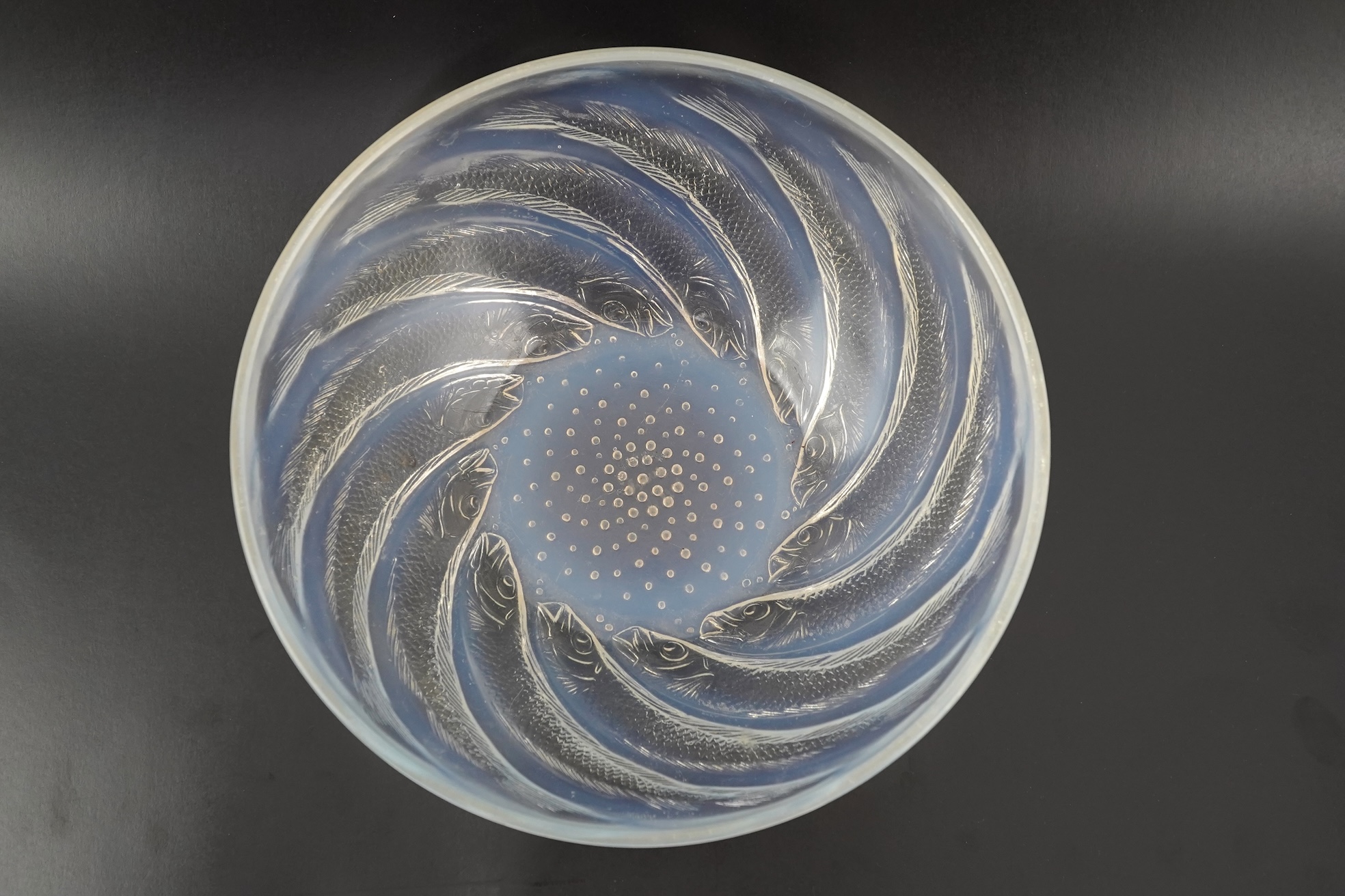René Lalique: A 'Poissons' opalescent glass bowl